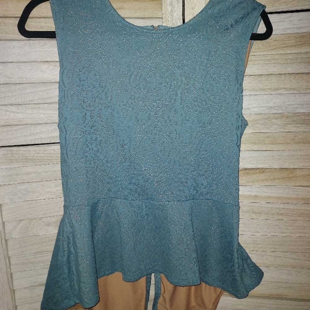 Elegant Blue Sleeveless Peplum Top